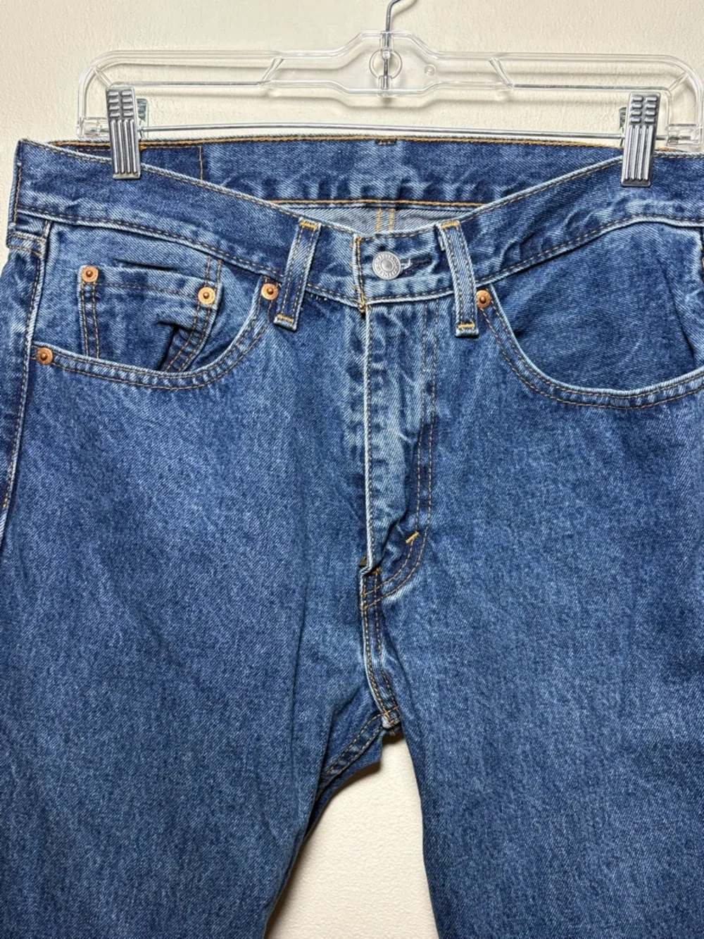 Levi's 505 Jeans Men's 32x30 Regular Fit Straight Leg Denim Medium Wash